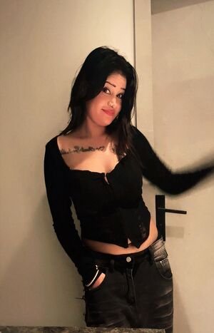 top Lucknow escort service