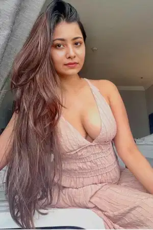 Delhi call girl